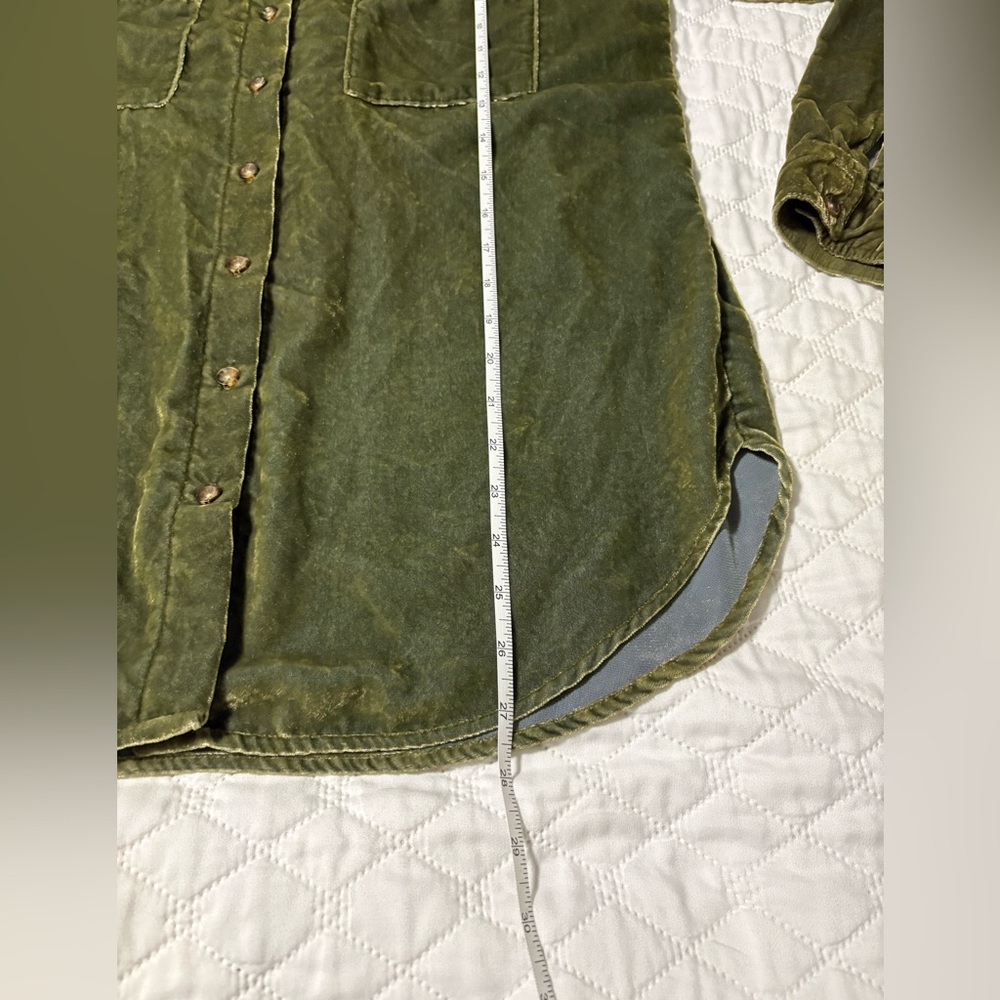 Anthropologie Maeve Karina Crushed Velvet Button Up Shirt - Picture 9 of 10